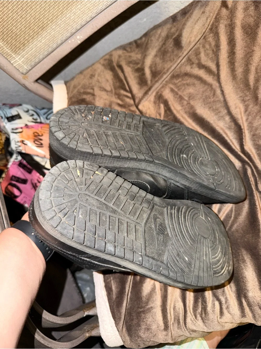 Nike Air Jordan 1 low basketball shoes sneakers triple black
